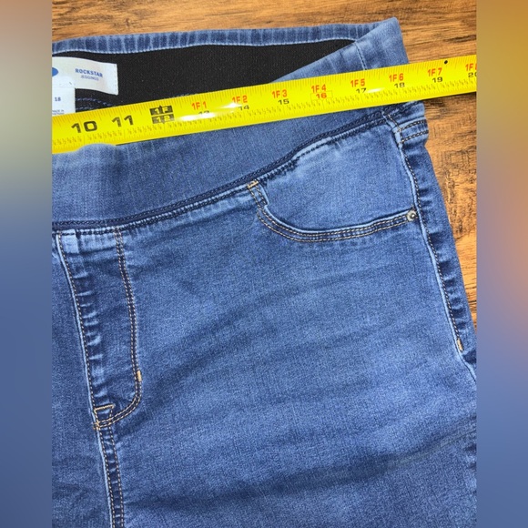 Old Navy Rockstar Jeggings Size 18 - Picture 6 of 10